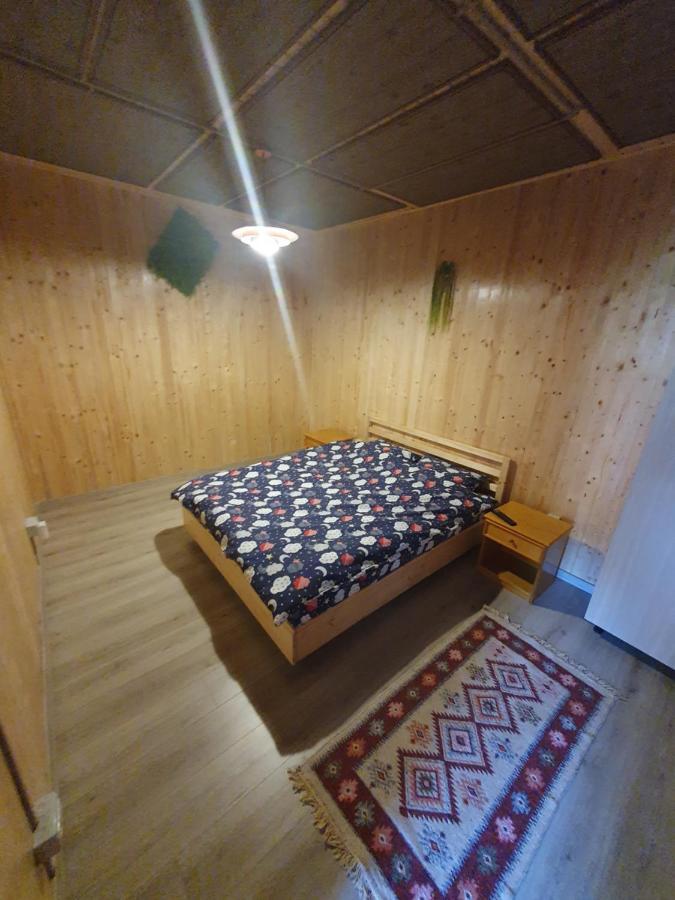 Pensiunea Novac Durau Luaran gambar