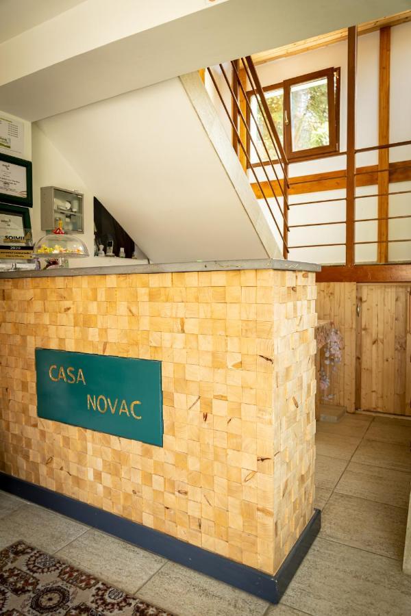 Pensiunea Novac Durau Luaran gambar