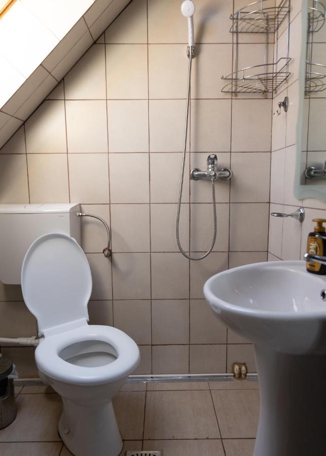 Pensiunea Novac Durau Luaran gambar